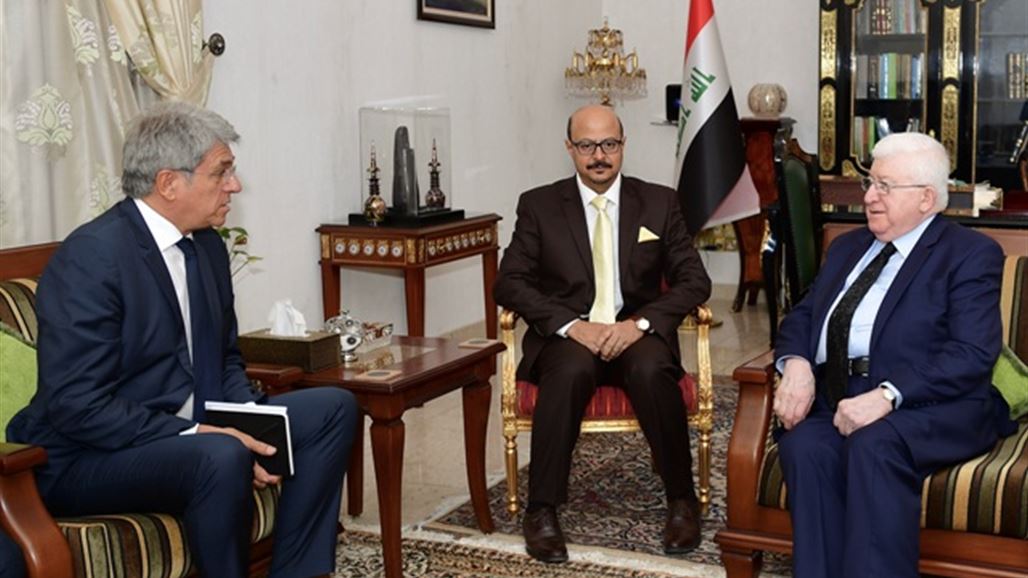 معصوم يبحث استفتاء كردستان مع السفير الفرنسي ويؤكد على "الحوار"