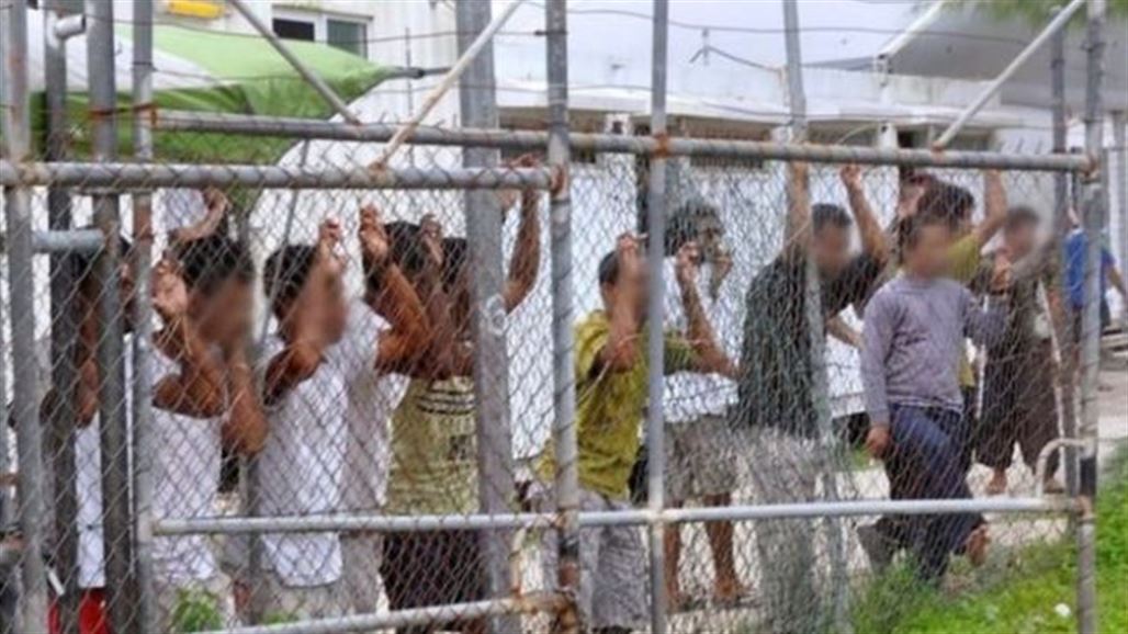 الحكومة الاسترالية ترحل أول دفعة من لاجئي مانوس بعد رفضهم القاطع