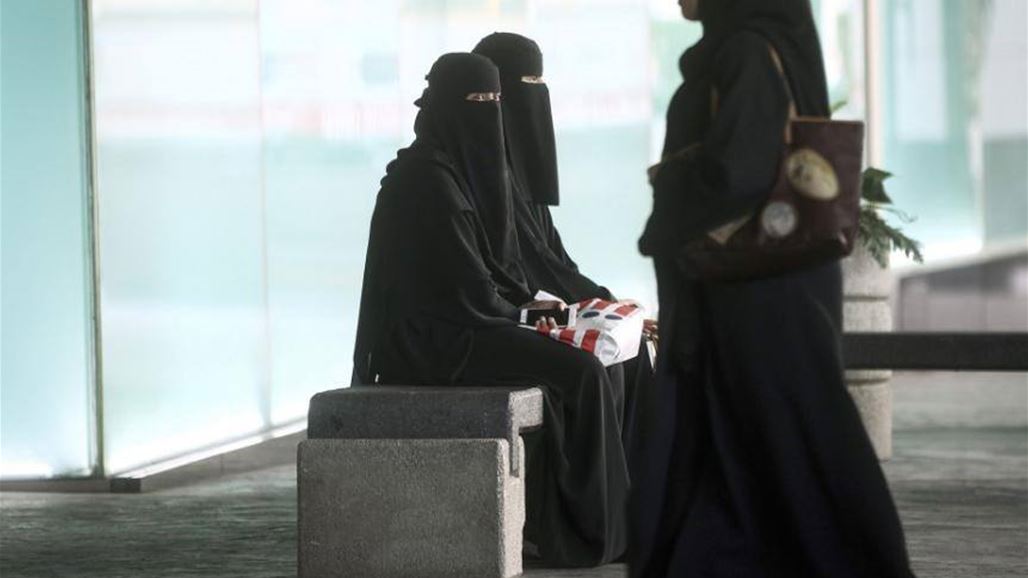 بعد قيادة السيارة... السعودية تسمح للنساء بدخول ملاعب كرة القدم