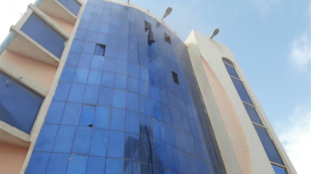 الدفاع المدني يخمد حريقا اندلع في فندق قرب مرقد الامام علي بالنجف