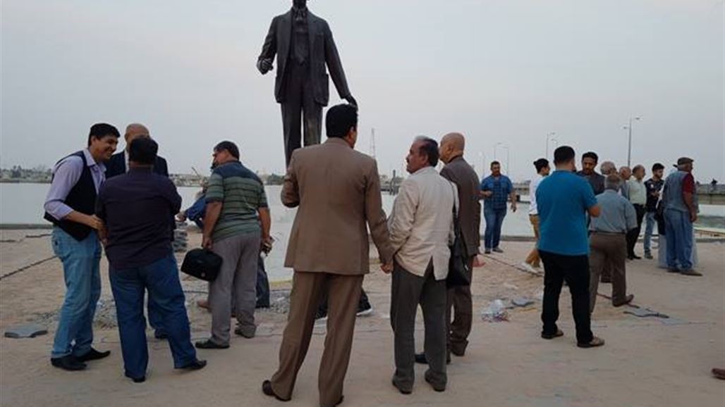 أدباء البصرة ينظمون وقفة قرب تمثال السياب للمطالبة بتطوير أعمال تأهيله
