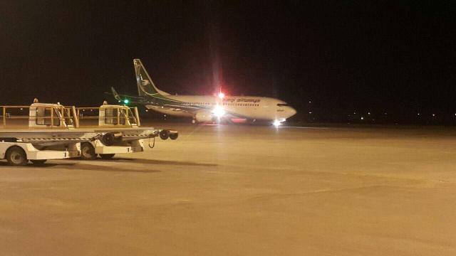 بالصور.. وصول جثث تفجيري دمشق إلى مطار النجف