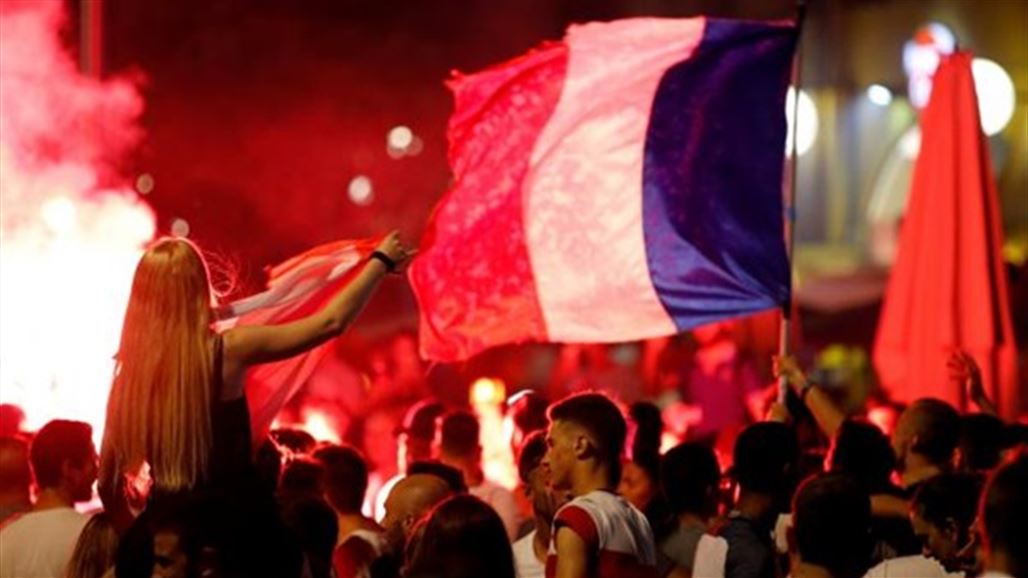 Looting and theft during the celebrations of France's World Cup victory NB-241915-636673177868131142