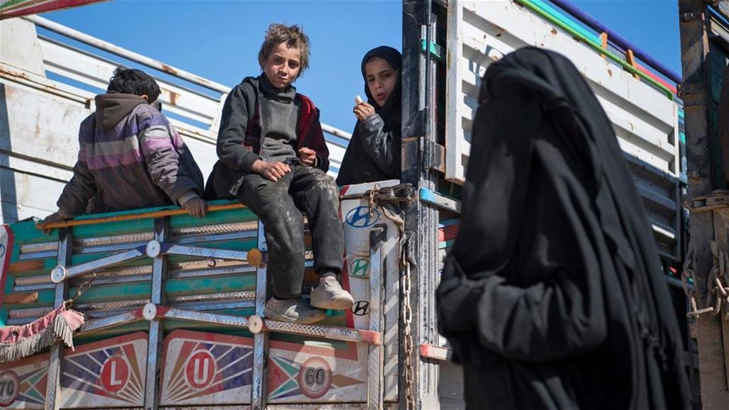 The Guardian: End of the Game - Expelling families are fleeing the last strongholds of organization NB-260801-636857266747462232