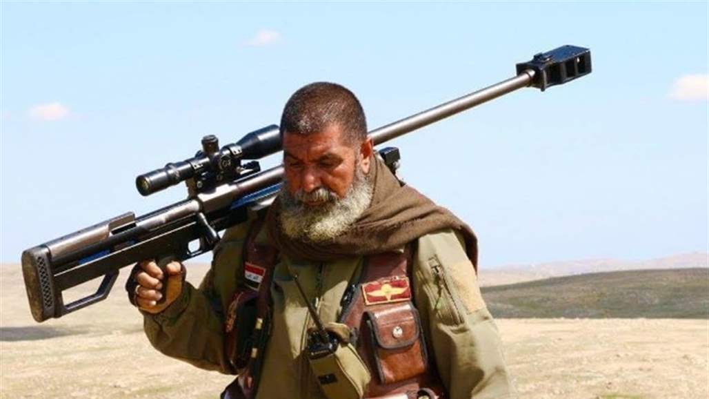 طالب دكتوراه ينجز تمثالا على نفقته الخاصة لصياد الدواعش 