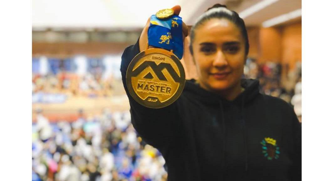 العراقية عشتار العزاوي تخطف لقب بطولة أوروبا للجيوجيتسو