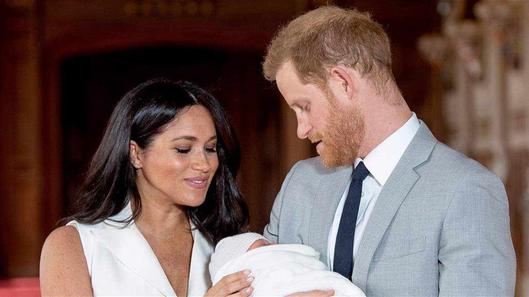 ميغان ماركل تنشر صورة قدم مولودها الجديد