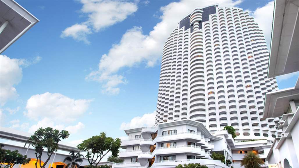 بالفيديو: طفلة تسقط من الطابق 11 أثناء مشيها وهي نائمة