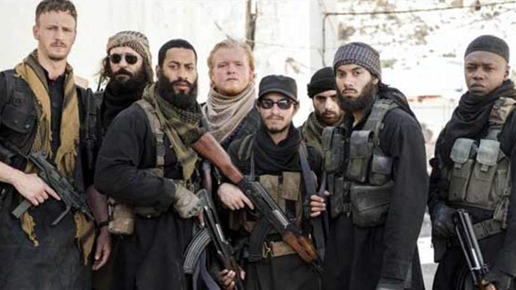 صحفية تروي عبر صور هاتفها قصص أربعة بريطانيين التحقوا بداعش