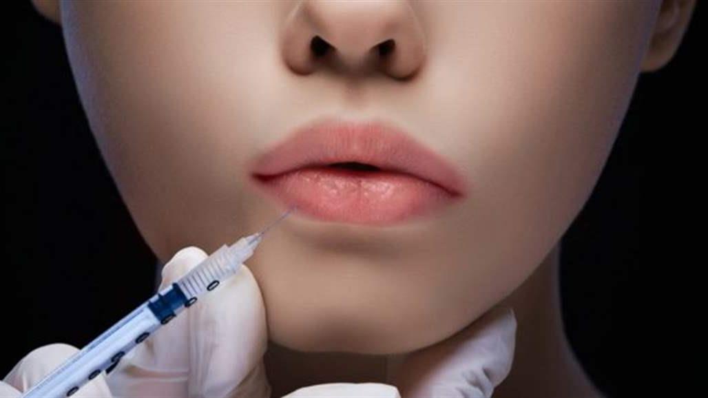 بالصور: نفخت شفتيها بأقل التكاليف... لن تتوقعوا ماذا حصل بها!