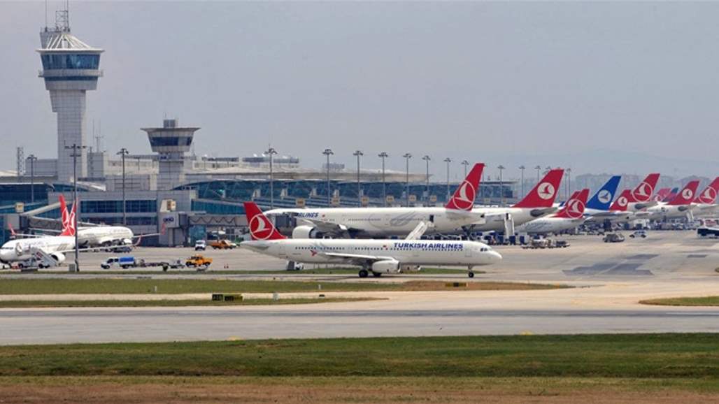 بالصورة.. طائرة تركية تتعرض لحادث بمطار إسطنبول الجديد