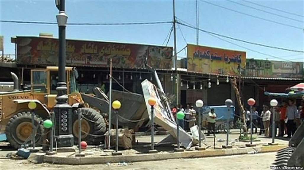 البلدية توجه انذارا للباعة المتجاوزين على الطرق في سوق بغداد الجديدة