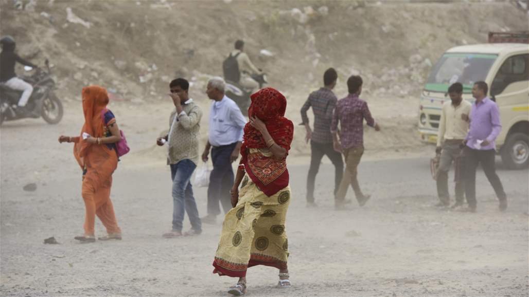 عاصفة رملية وصواعق رعدية تقتل 19 شخصًا بالهند