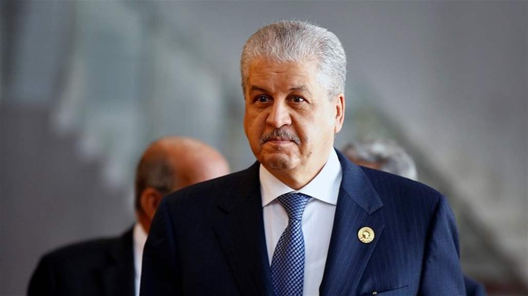 الجزائر تودع رئيسي الوزراء الحالي والأسبق السجن 