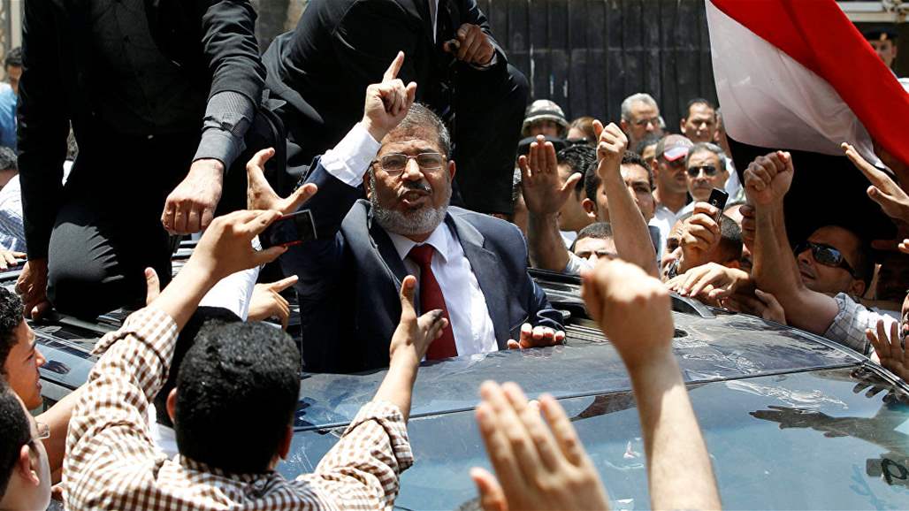 دفن جثمان مرسي في مقبرة شرقي القاهرة وسط اجراءات مشددة