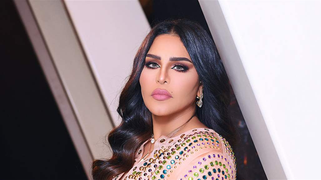 أحلام تطل بفستان قصير للمرة الأولى... شاهدوا كيف بدت!