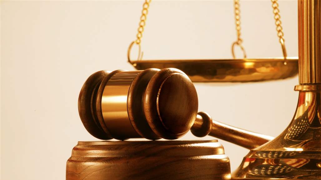سعودية تصف طليقها بـ"الشيطان الرجيم" والقضاء يعاقبها بالسجن