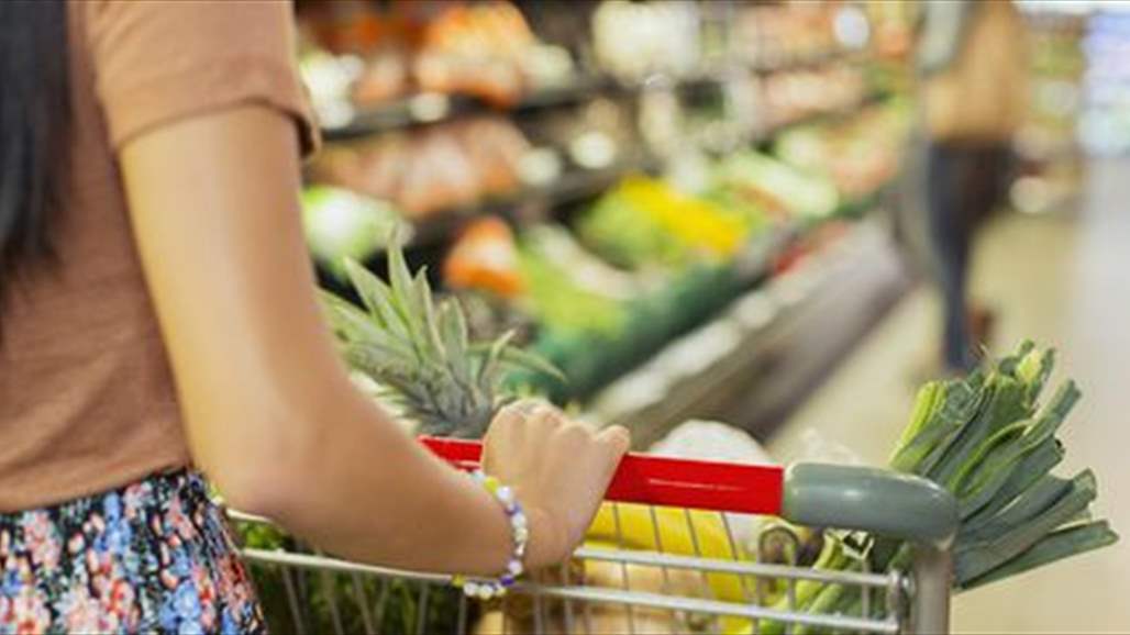 بعدما حاولت سرقة الطعام من المتجر هكذا كانت ردة فعل رجال الشرطة! (صورة)