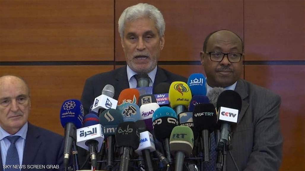 تأجيل توقيع الإعلان الدستوري بين المجلس العسكري السوداني وقوى الحرية إلى يوم غد
