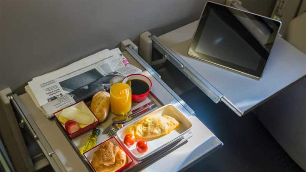 شركة طيران تمنع الصور على متن رحلاتها... والسبب فضيحة الطعام! (صورة)