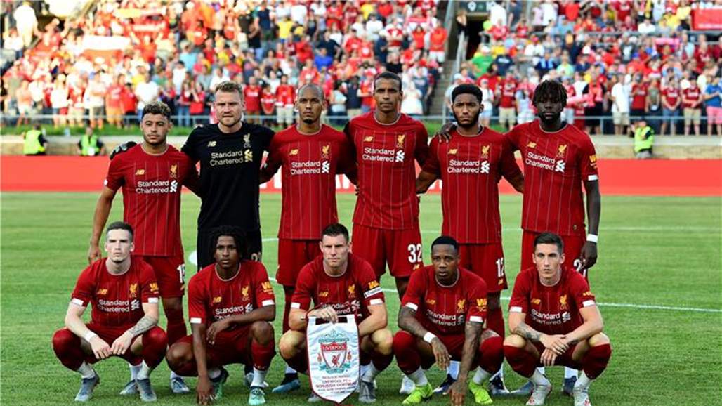 ليفربول يُعلن إصابة مدافعه بقطع في الرباط الصليبي