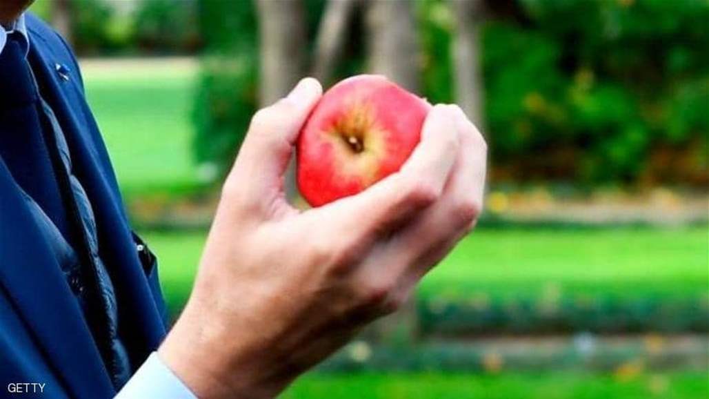 دراسة تكشف سراً "مفاجئاً" عن فوائد التفاح