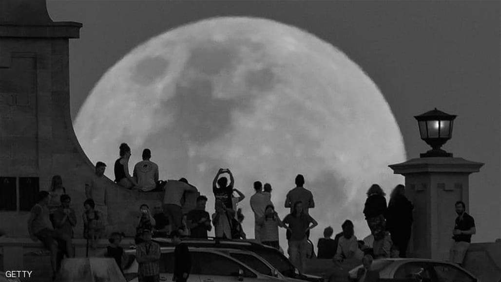 "القمر الأسود".. يظهر الليلة ويمكن رؤيته في هذه الاماكن
