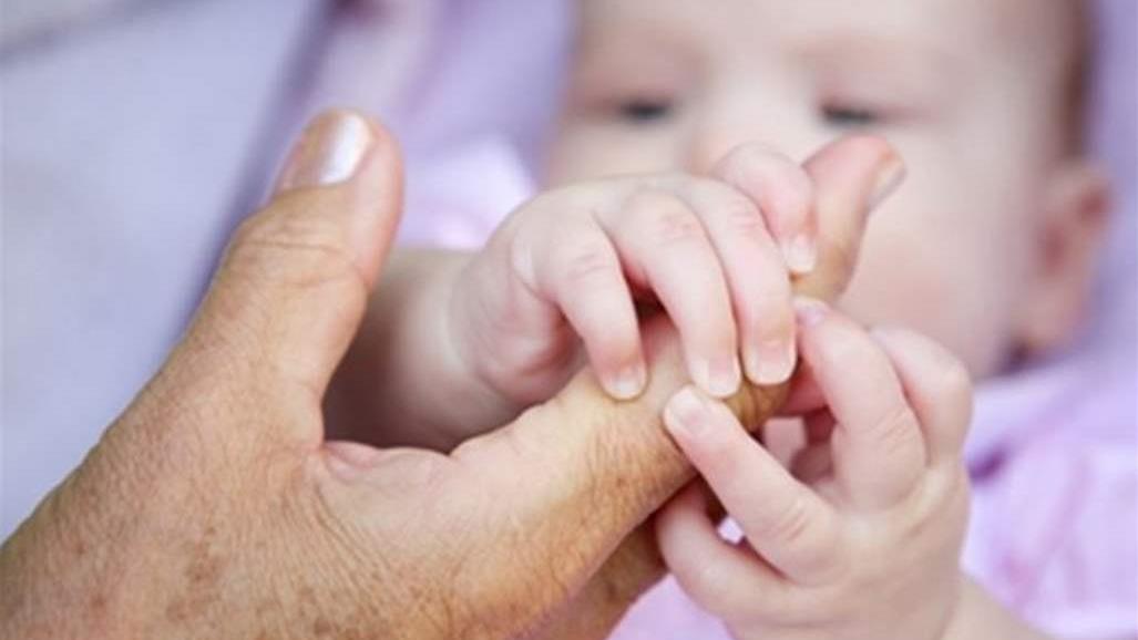 لا تقلقوا... الانجاب في سنّ متأخر له فوائد عديدة!