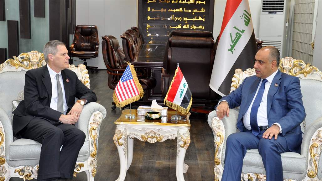 السفير الأميركي لوزير الزراعة: نرغب بتصدير مقطعات الدواجن إلى العراق