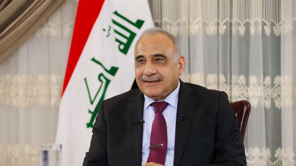 بالصور.. عبد المهدي يؤدي صلاة العيد في مرقد "السيد ادريس"