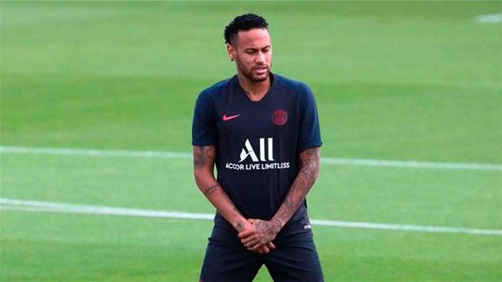 إهانات ولافتات معادية لنيمار قبل مباراة سان جيرمان الاولى في الدوري الفرنسي