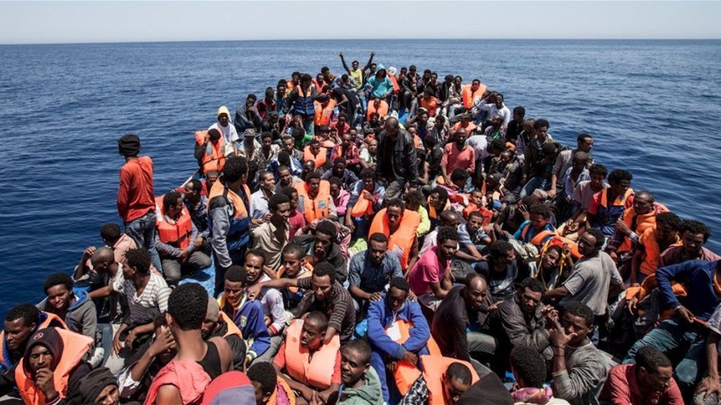 فرنسا تعلن استعدادها لاستقبال 150 مهاجرا من سفينة" أوشيان فايكينغ" الإنسانية