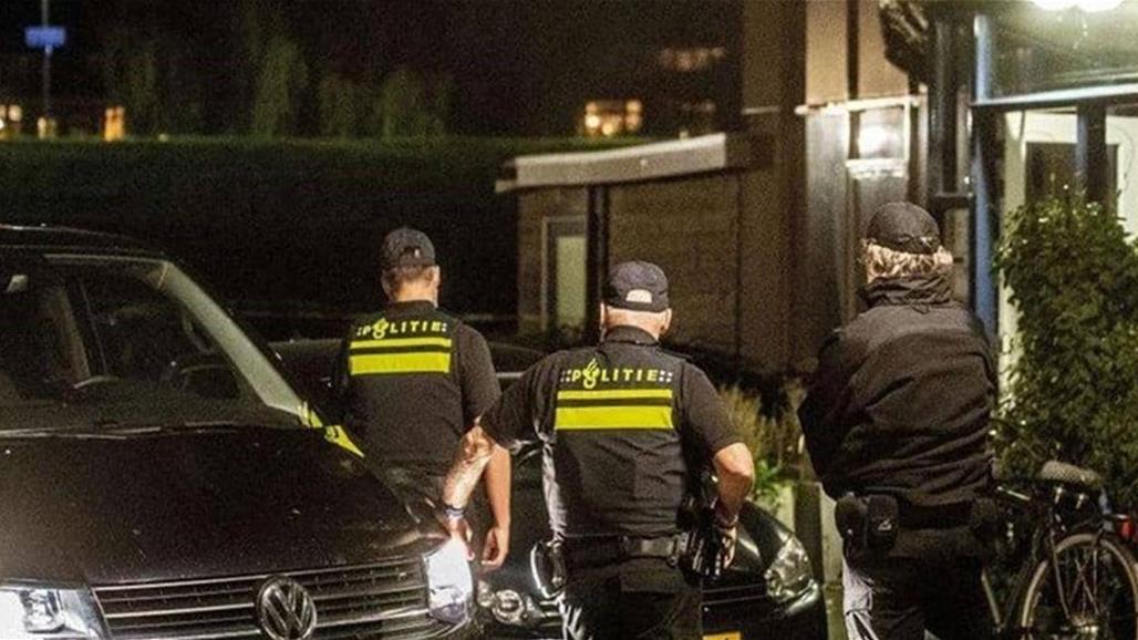 شرطي يقتل أفراد عائلته وينتحر