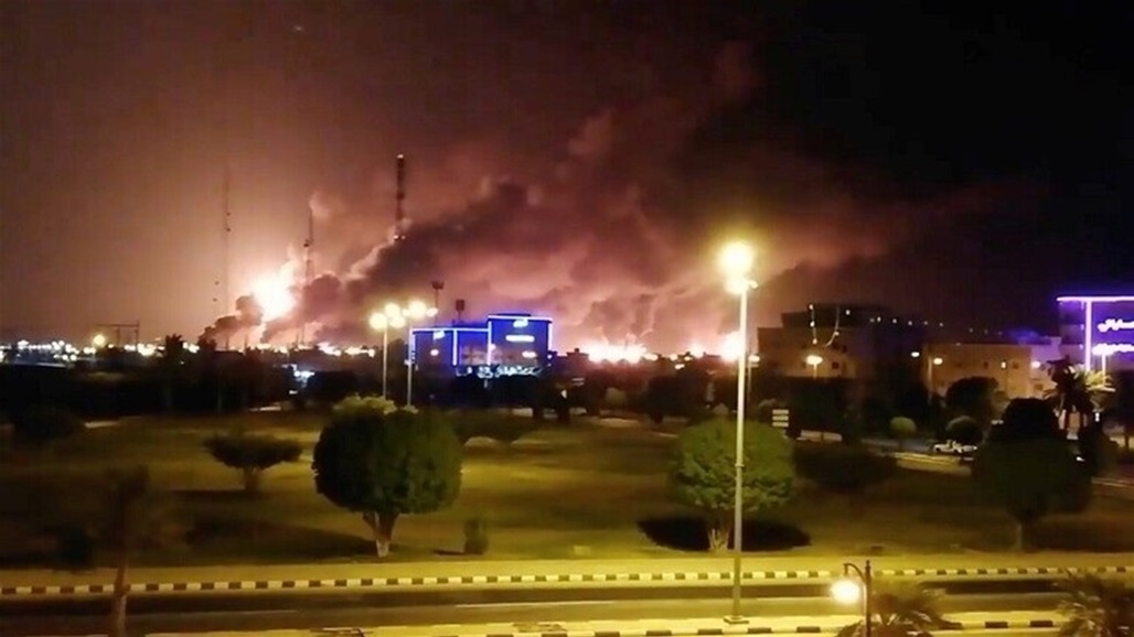 السيطرة على حريقين اندلعا بعد هجوم بطائرات على معملين بالسعودية