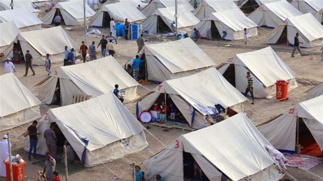 الهجرة تغلق مخيما للنازحين جنوبي الموصل