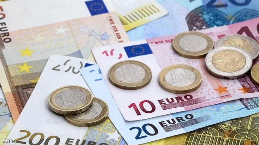 اليورو ينتعش بعد أدنى مستوى له في أكثر من عامين