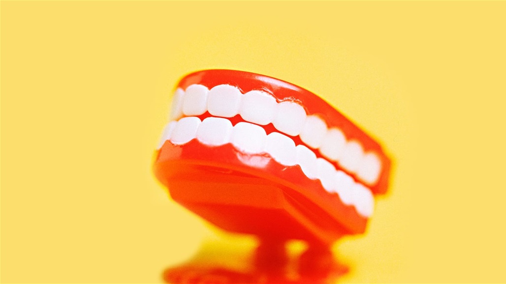 طرق طبيعية للتخلص من اصفرار الأسنان... اليك ابرزها