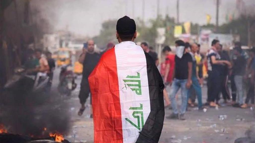  استمرار توافد المتظاهرين الى ساحة التحرير وسط بغداد