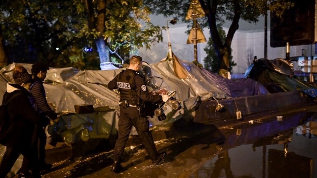 إخلاء أكبر مخيمين للمهاجرين المخالفين في باريس