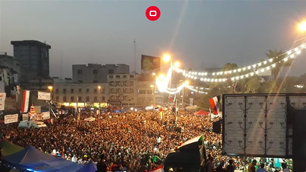 بالصور من التحرير.. هكذا يتابع المتظاهرون مباراة المنتخب الوطني