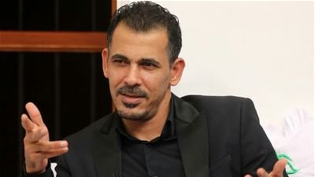 بالفيديو.. السفاح يؤدي رقصة العرضة بالسيف في افتتاح "خليجي 24"