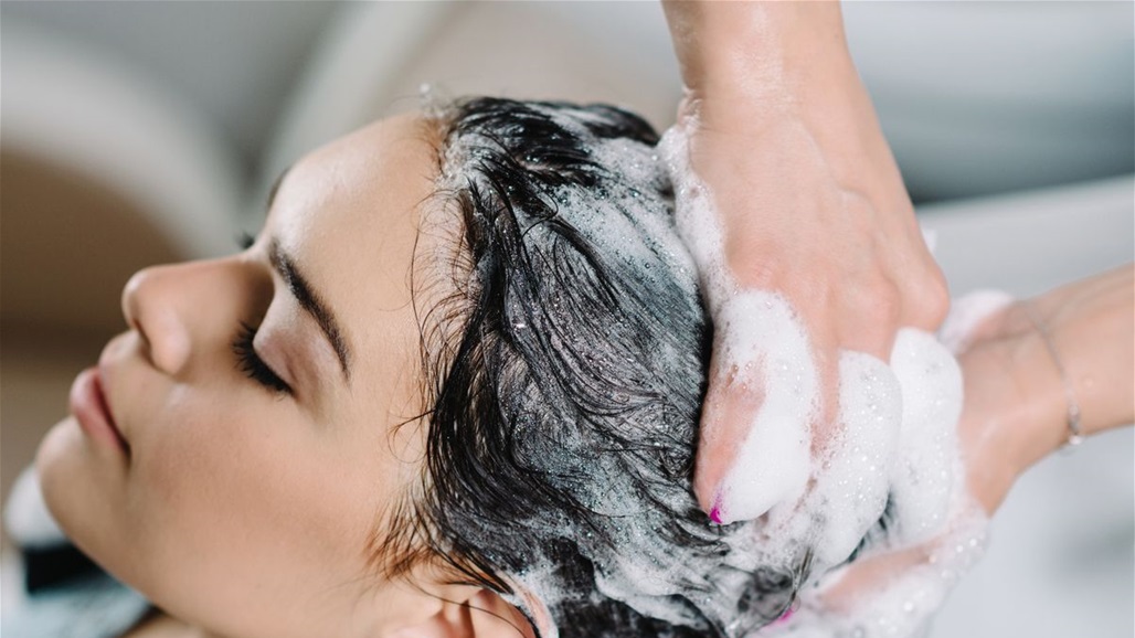 كم مرة يجب غسل شعرك وما الطريقة الصحيحة؟