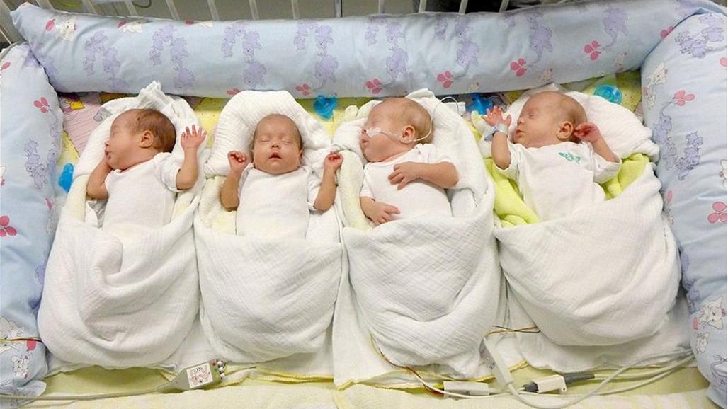 حالة نادرة... روسية تنجب من زوجها الخليجي أربعة توائم