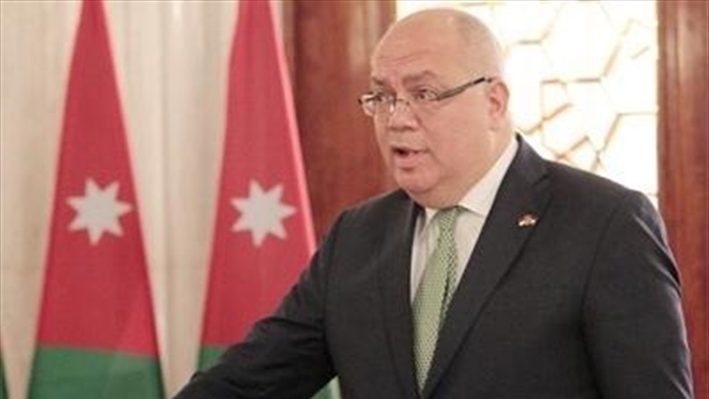   وزير اردني سابق يطلب إحالته للقضاء 