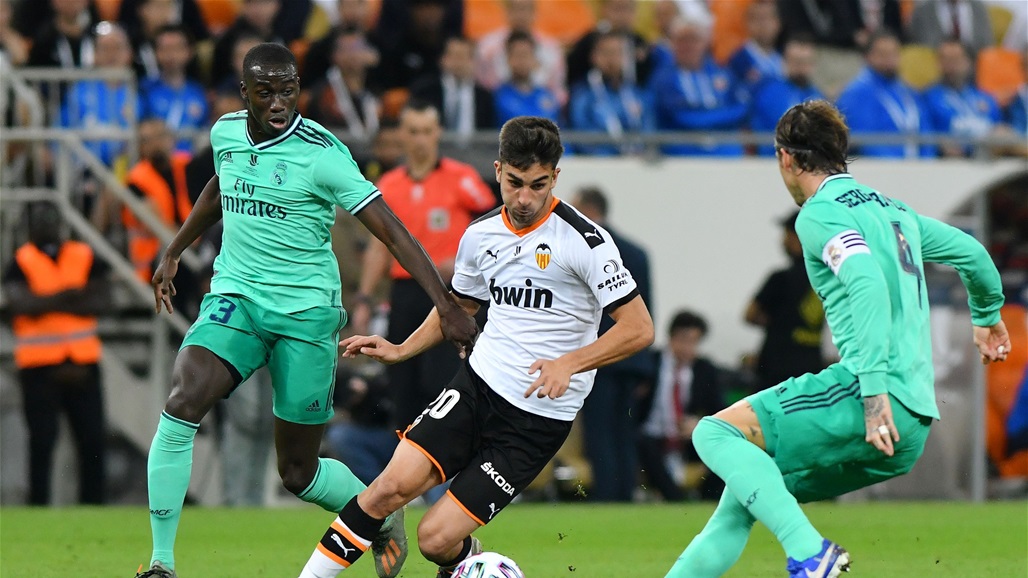 ريال مدريد يطيح بفالنسيا ويبلغ نهائي كأس السوبر