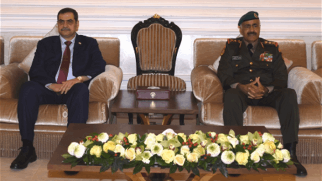 وزير الدفاع يصل الى الكويت في زيارة رسمية 