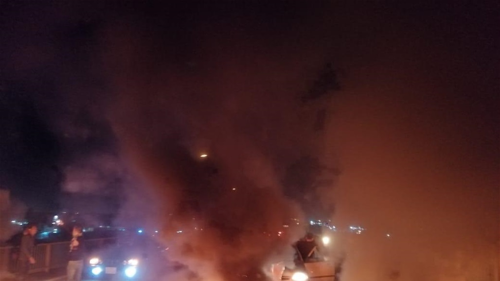 متظاهرون يقطعون طرقاً في الديوانية