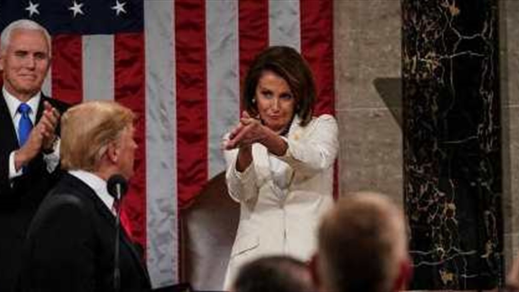 Pelosi tears Trump's "pictures" speech Doc-P-333566-637164823331567119