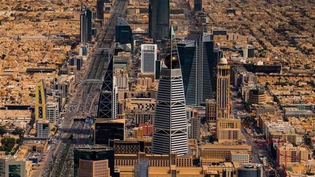 بالفيديو.. سرقة في وضح النهار بالرياض