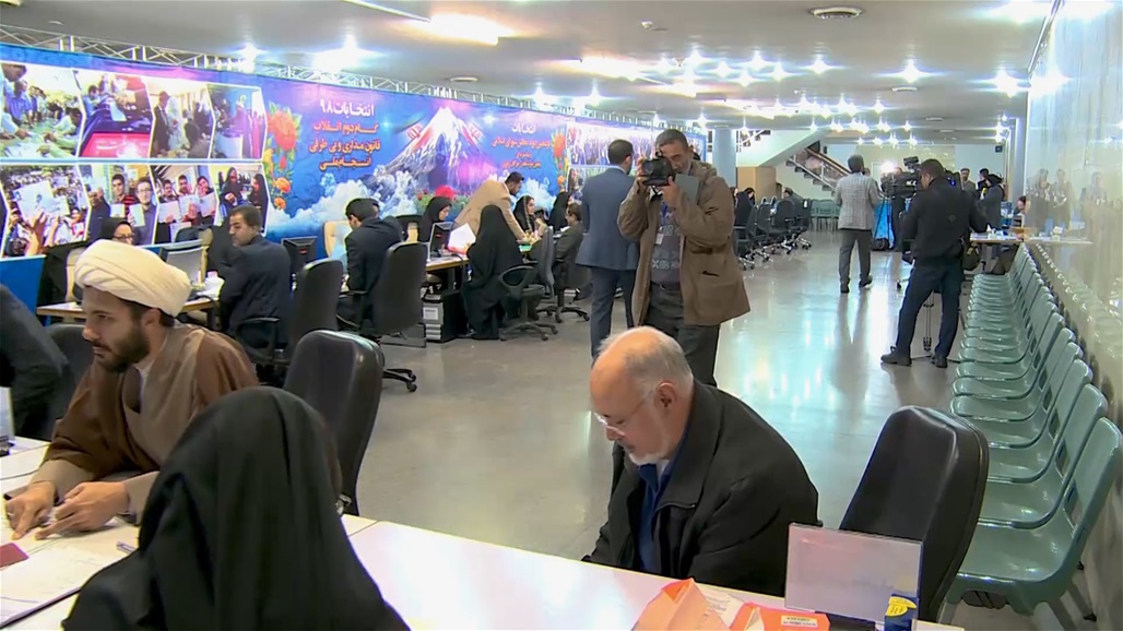 إيران تعزو ضعف الإقبال في الانتخابات إلى "كورونا" والطائرة الأوكرانية 